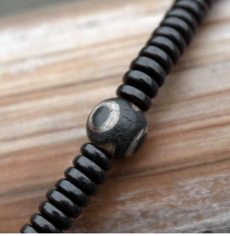 Sandalwood & Dzi Bead Grounding Bracelet for Spiritual Growth